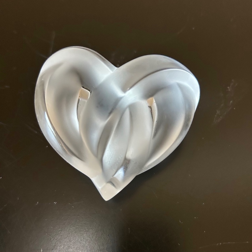 Authentic Lalique Clear Satin Crystal Entwined Knotted Heart